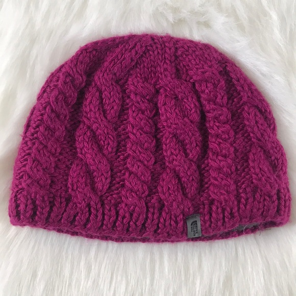 The North Face Berry Fuzzy Cable Beanie 